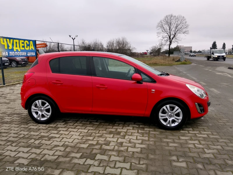 Opel Corsa 1.4i, снимка 3 - Автомобили и джипове - 53295225