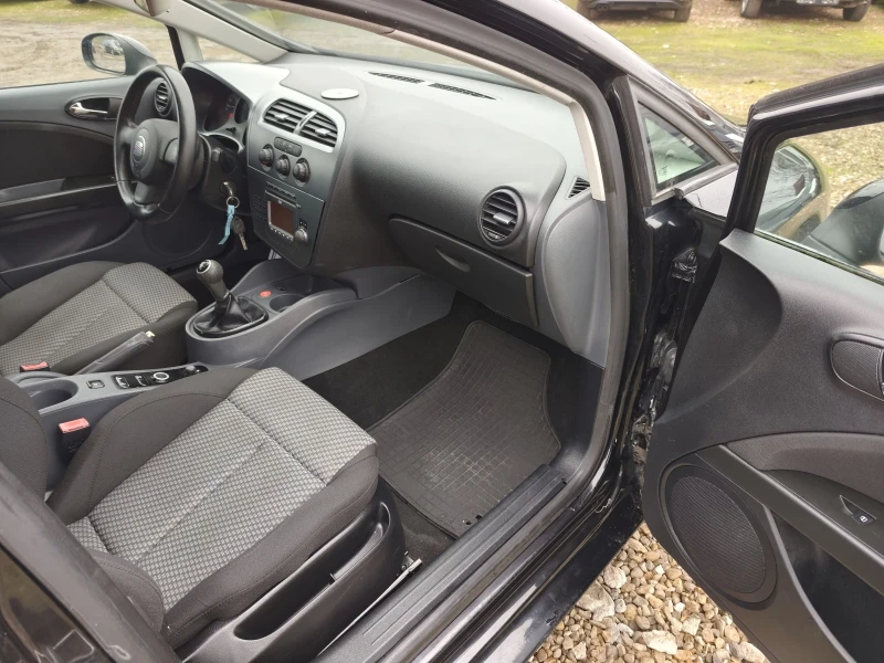 Seat Leon 1.4i клима, снимка 11 - Автомобили и джипове - 53462042