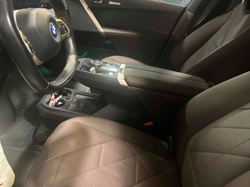 BMW iX * xDrive40 * HARMAN KARDON* 360* KEYLESS* , снимка 11 - Автомобили и джипове - 53557779