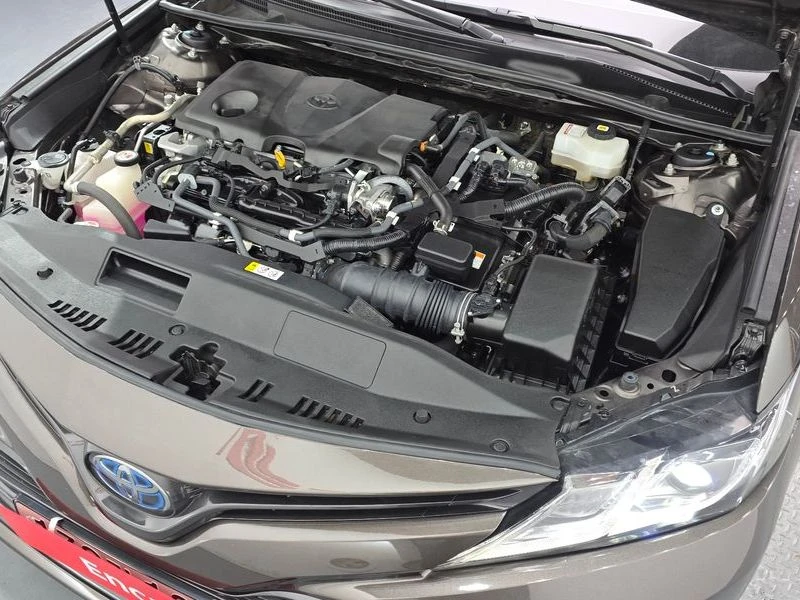 Toyota Camry 2.5 LE Hybrid| 208к.с.| ВКЛ.ТЕХНОТЕСТ, снимка 6 - Автомобили и джипове - 55119928