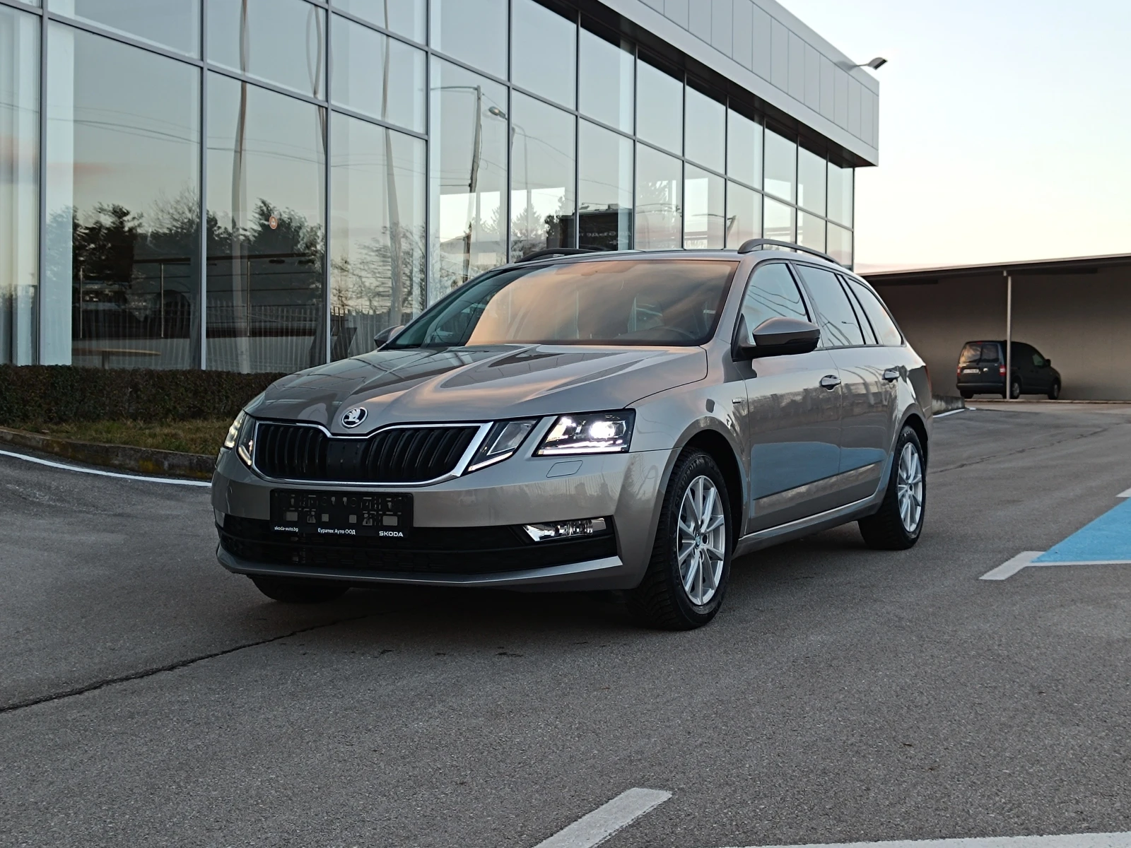 Skoda Octavia 2.0 TDI | 4x4 | DSG, снимка 1