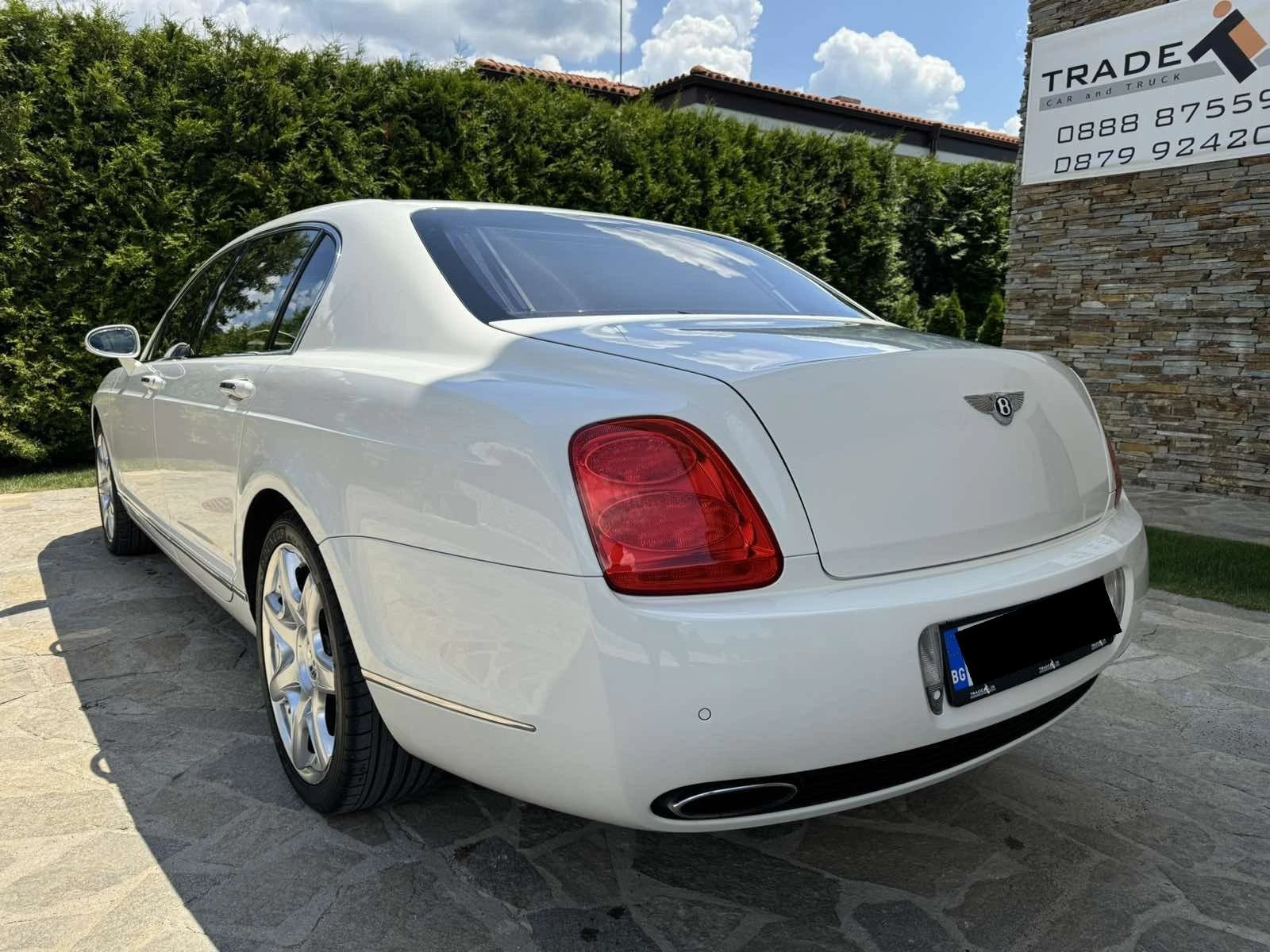 Bentley Flying Spur 6.0 W12 - изображение 6