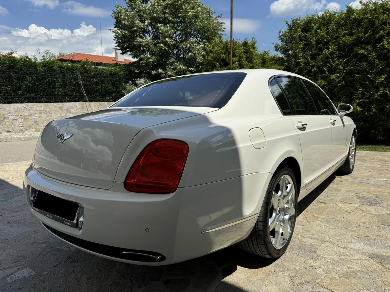 Bentley Flying Spur 6.0 W12 - изображение 4