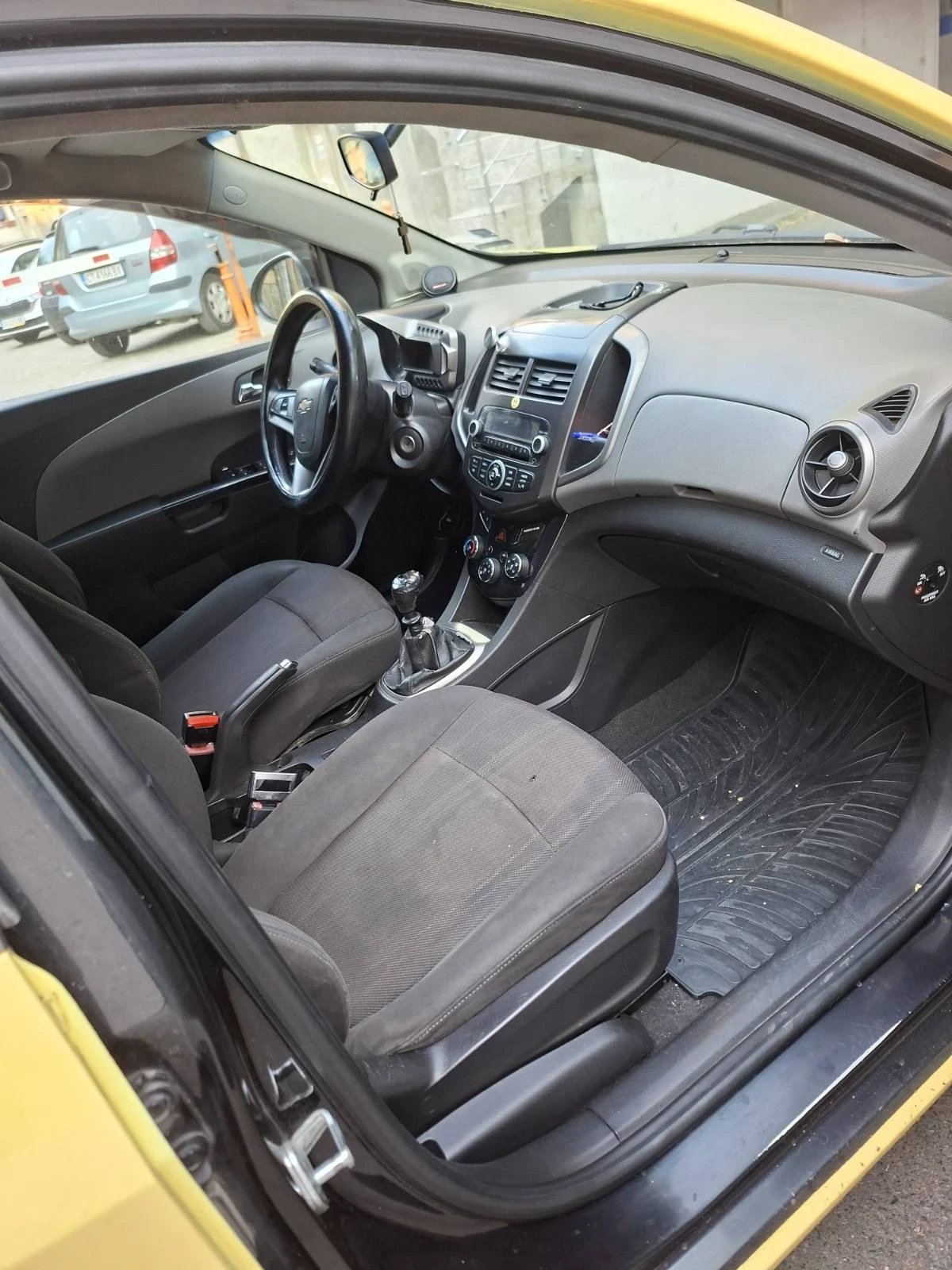 Chevrolet Aveo  - изображение 8