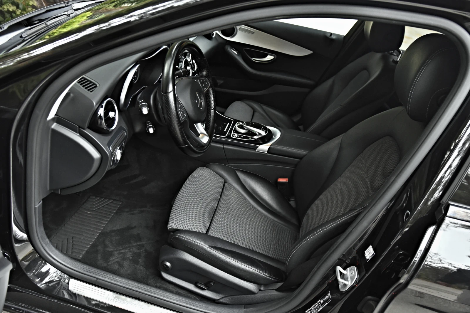 Mercedes-Benz C 220 d * NAVI* LED* BSA* KEYLESS* CAMERA - изображение 9