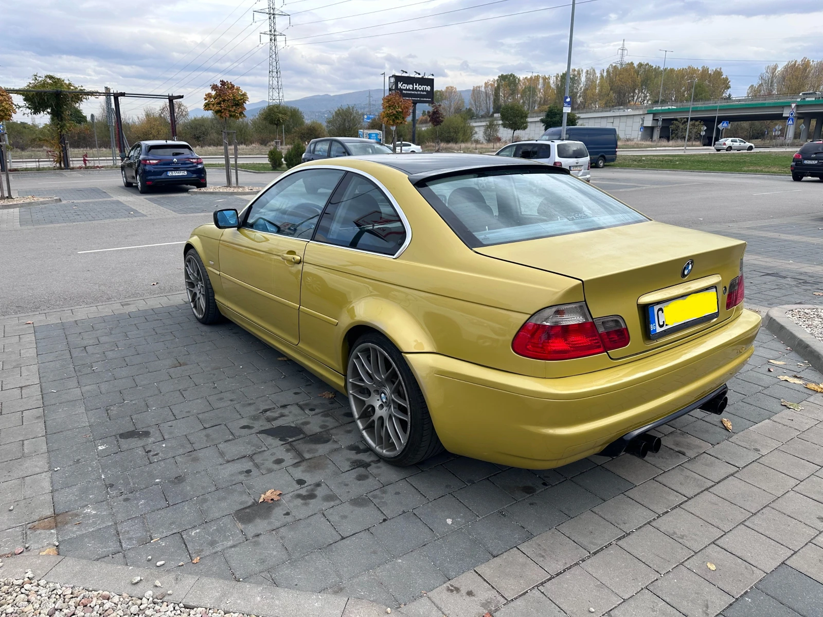 BMW 323  - изображение 6