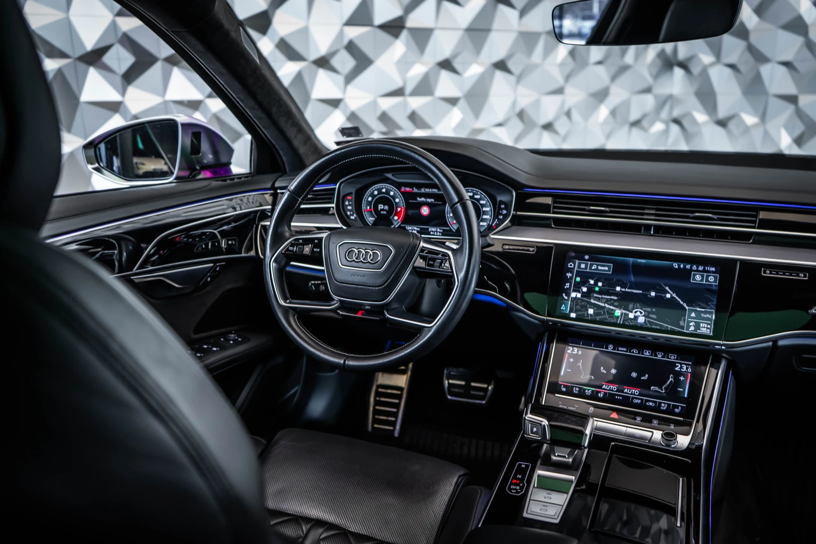 Audi S8 quattro* B&O* 360* TV - изображение 10