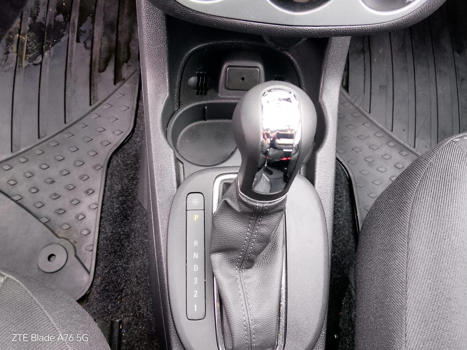 Opel Corsa 1.4i | Mobile.bg � ����������� 12