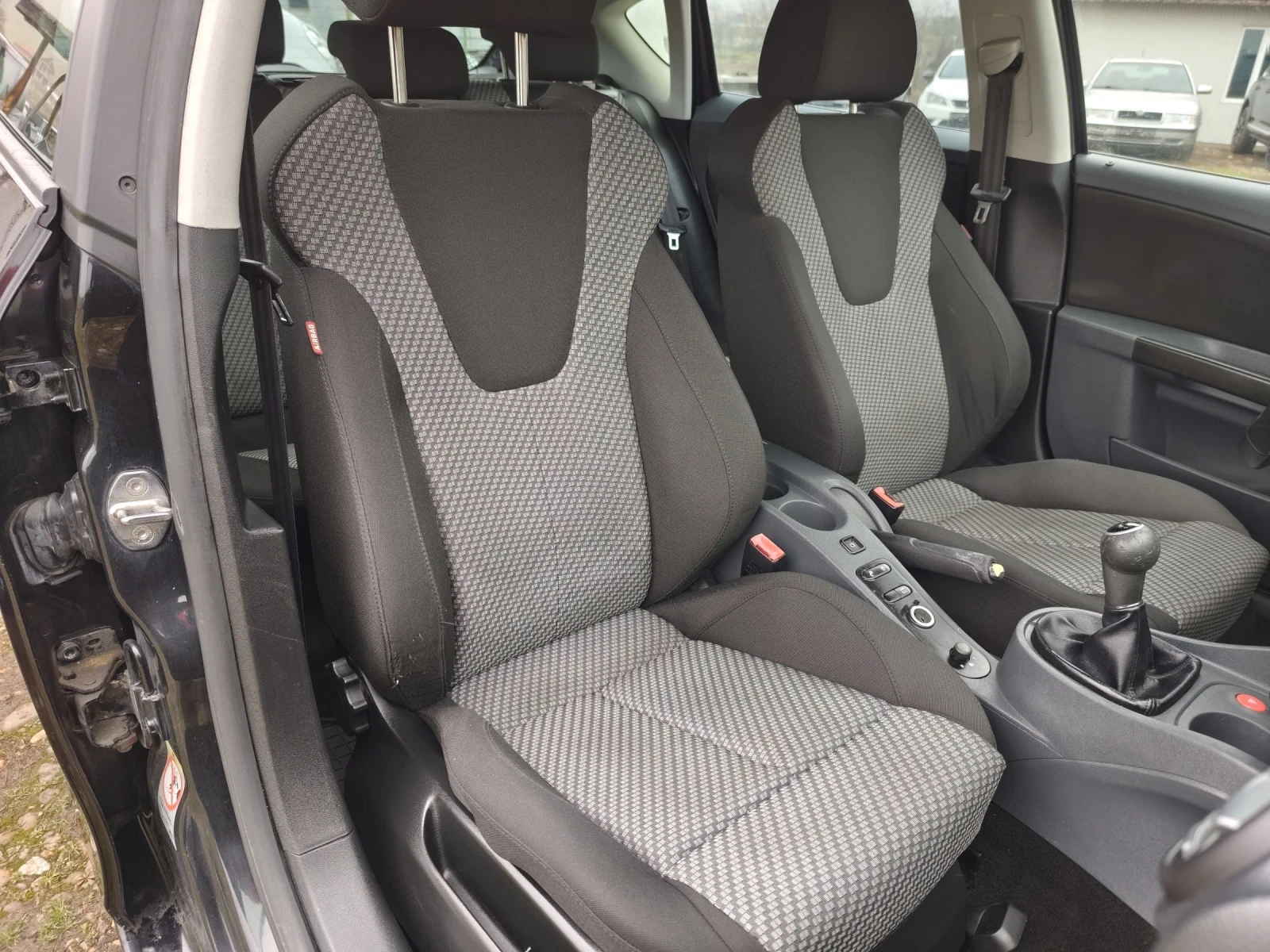 Seat Leon 1.4i ����� | Mobile.bg � ����������� 15