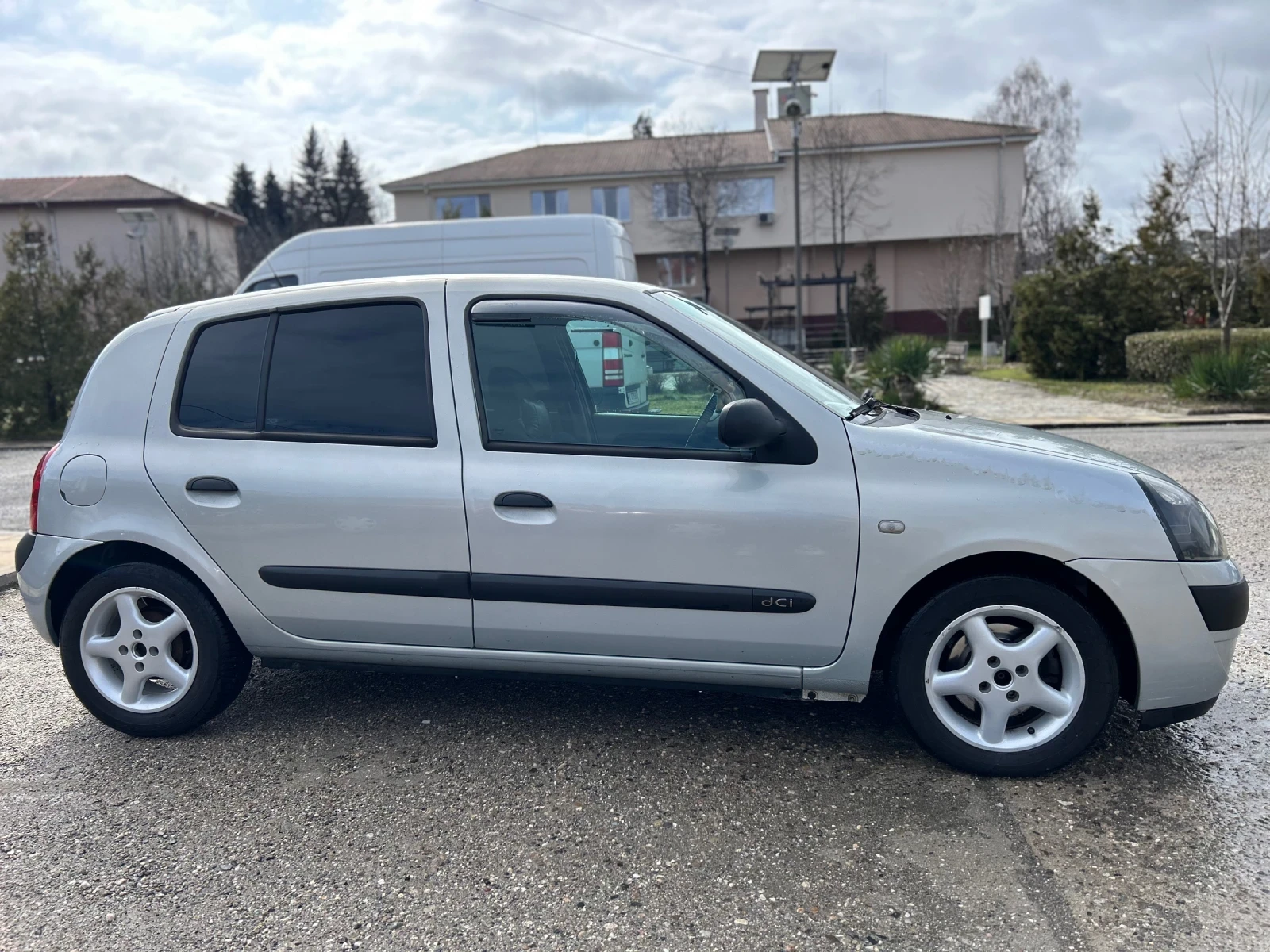 Renault Clio  - изображение 4