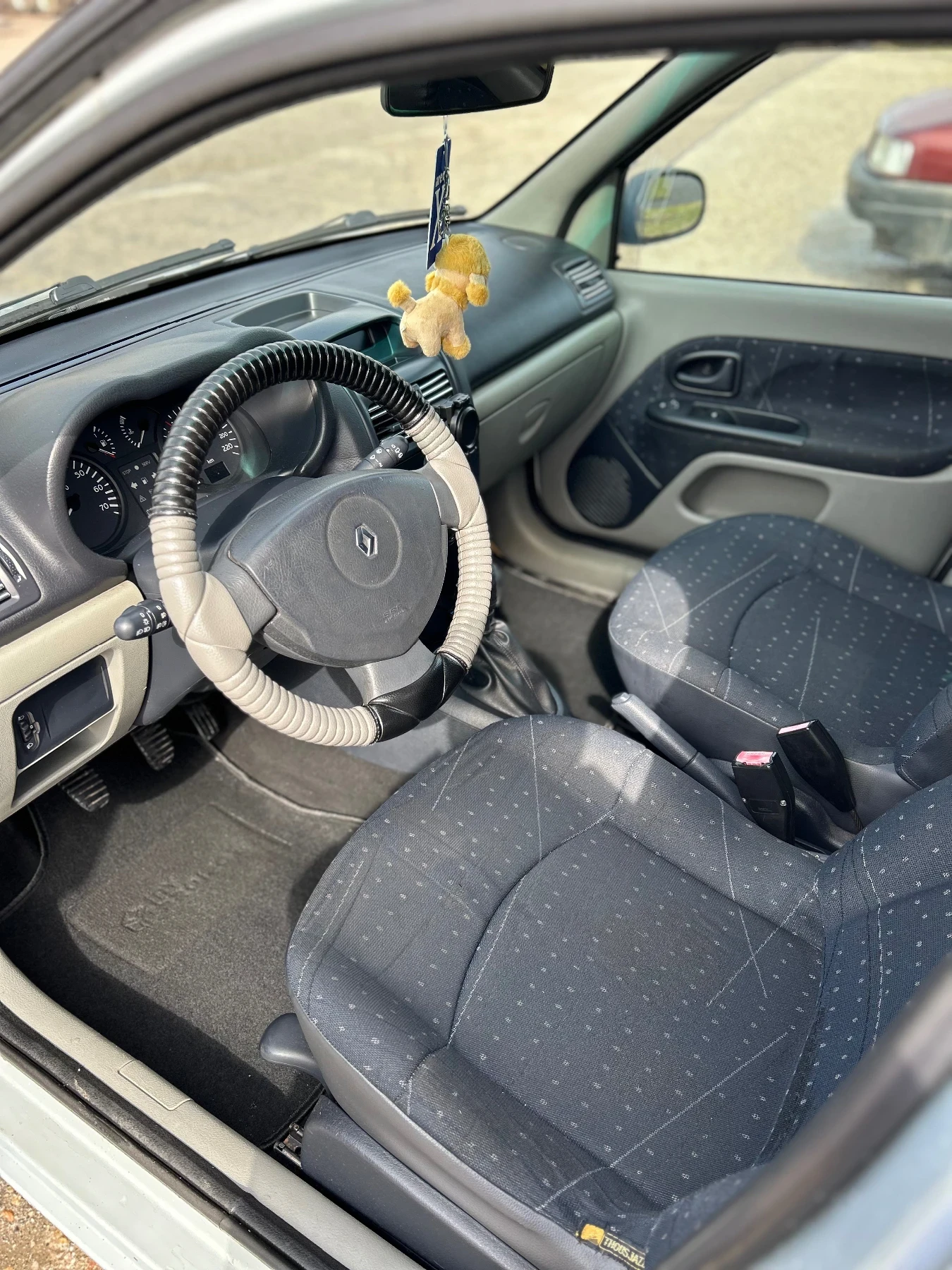 Renault Clio  - изображение 6