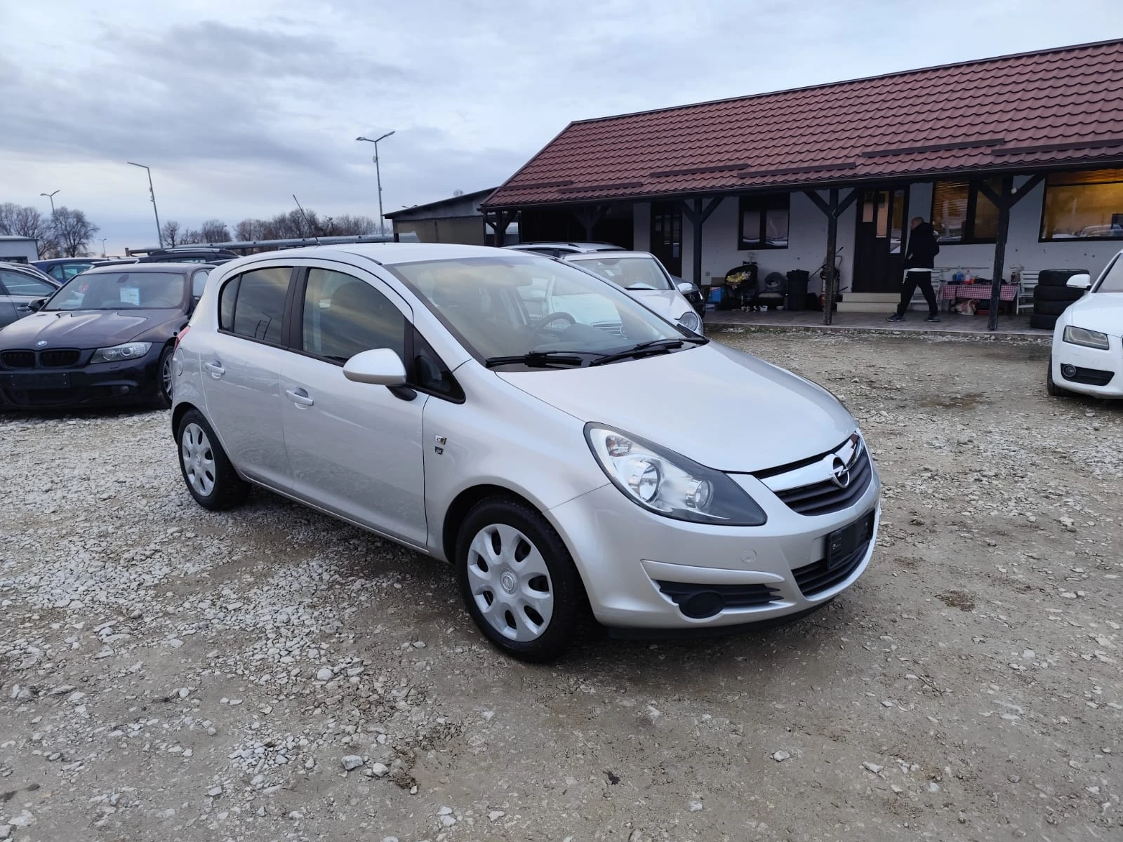 Opel Corsa 1.2 бензин Газ Италия - изображение 3