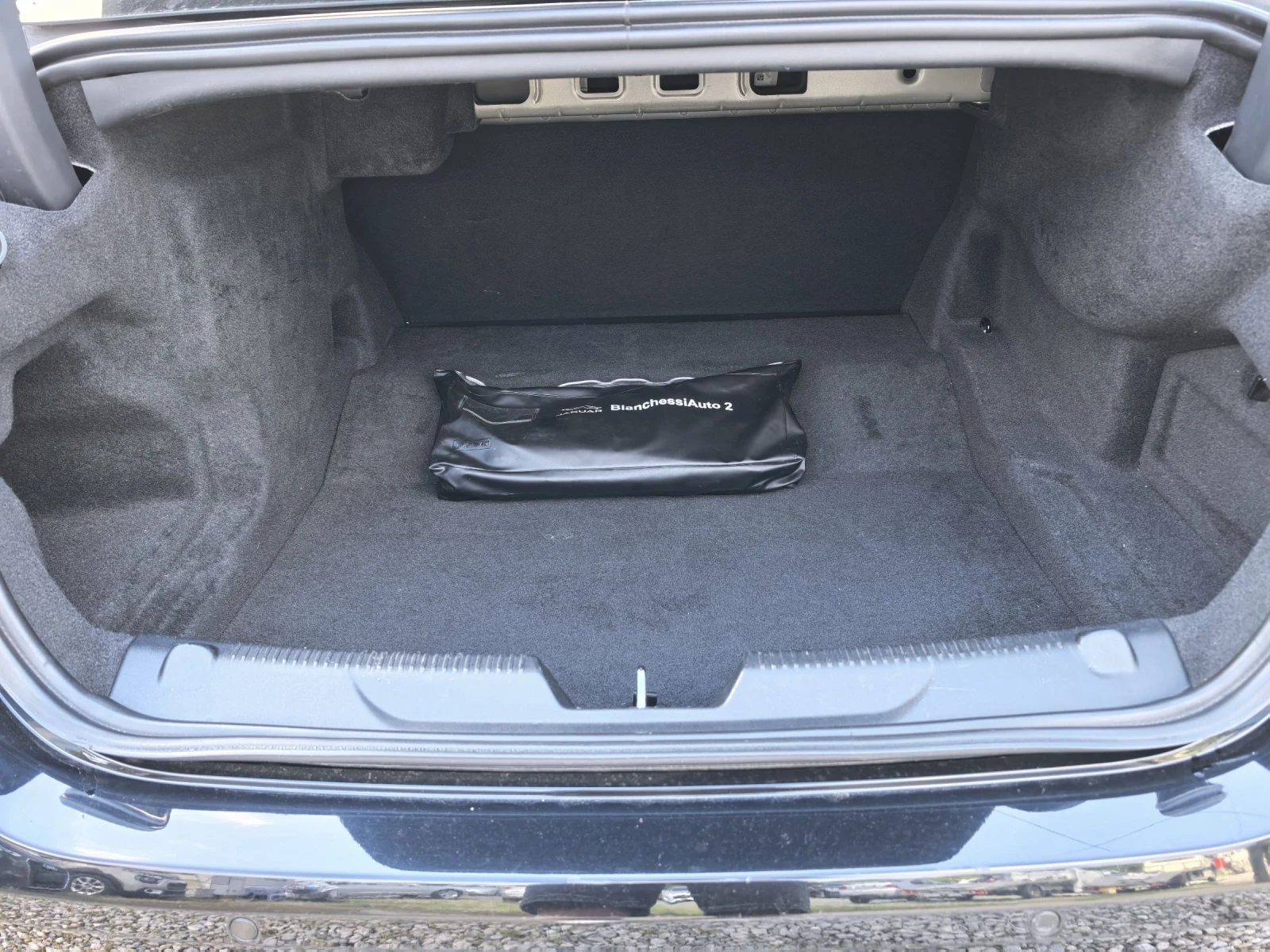 Jaguar XE 20d 180к.с 4х4 Facelift!!!, снимка 16 - Автомобили и джипове - 53608363