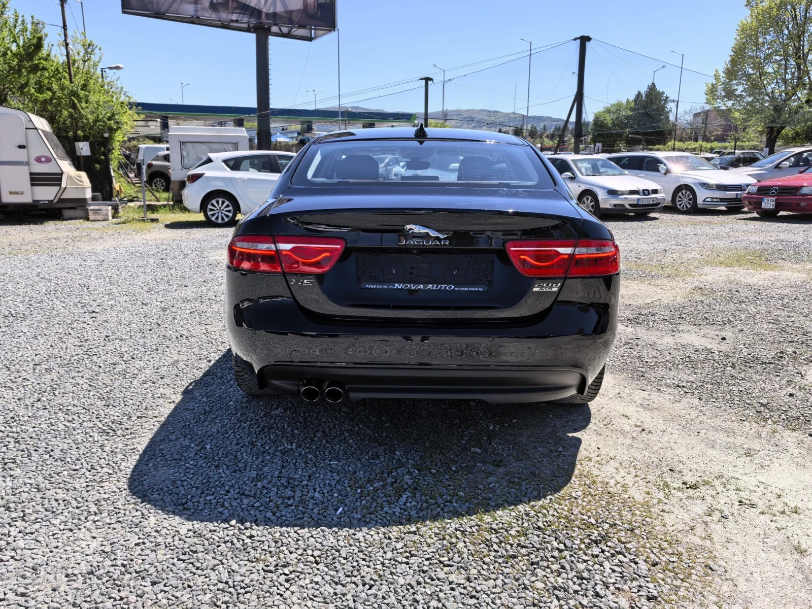 Jaguar XE 2.0d 180к.с 4х4 Facelift!!! Изключителна!!! , снимка 5 - Автомобили и джипове - 53608363