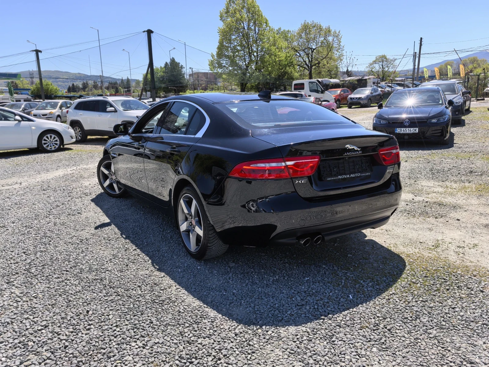 Jaguar XE 2.0d 180к.с 4х4 Facelift!!! Изключителна!!! , снимка 3 - Автомобили и джипове - 53608363