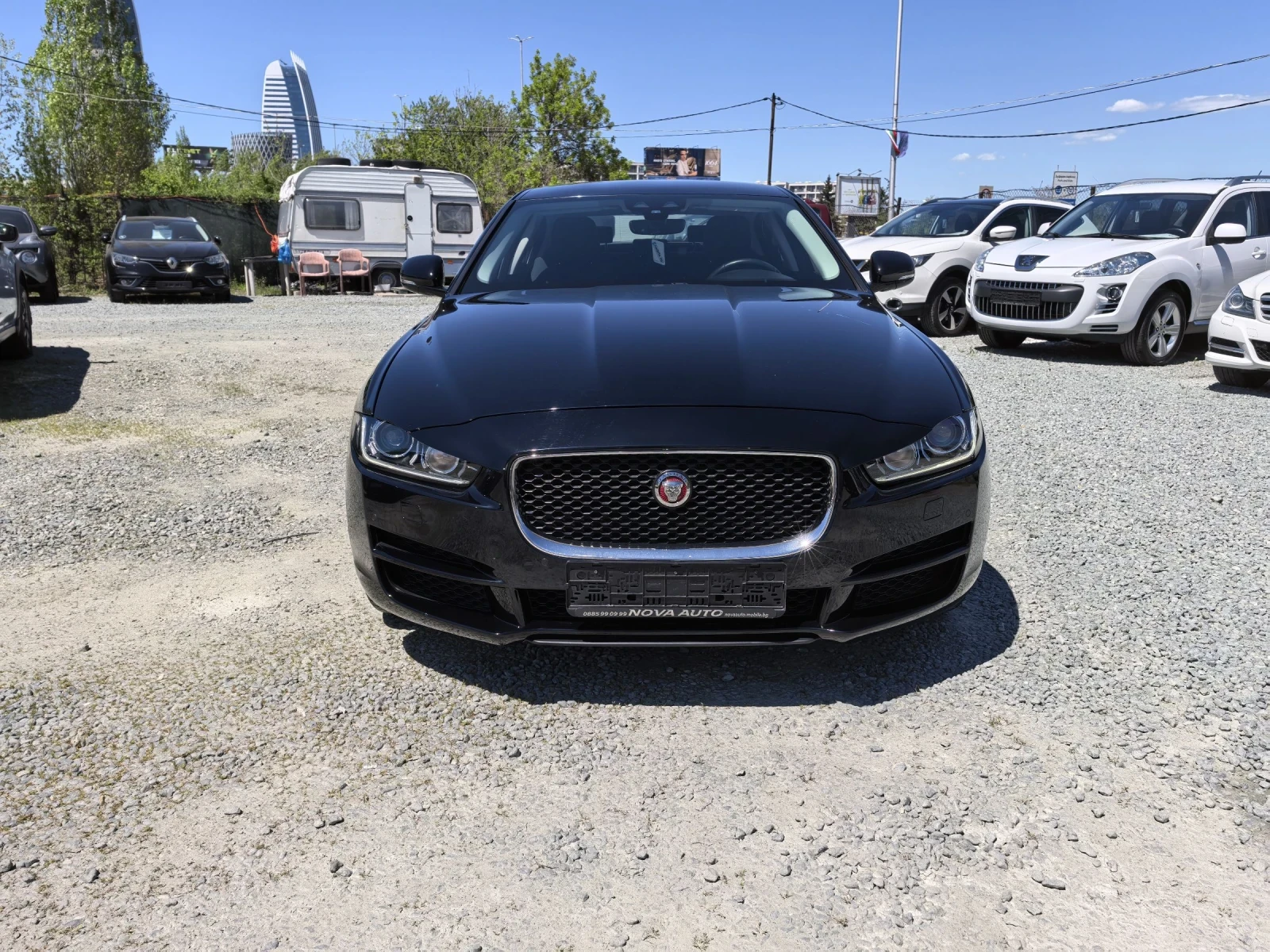 Jaguar XE 2.0d 180к.с 4х4 Facelift!!! Изключителна!!! , снимка 6 - Автомобили и джипове - 53608363