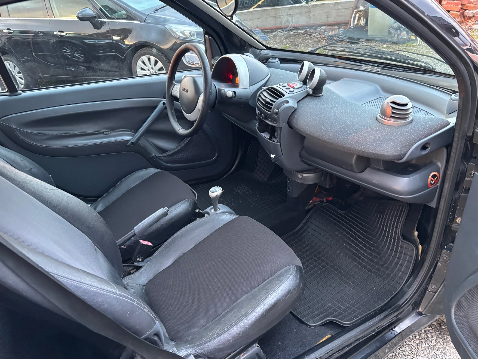 Smart Fortwo 0.6 BENZIN, снимка 11 - Автомобили и джипове - 53731888