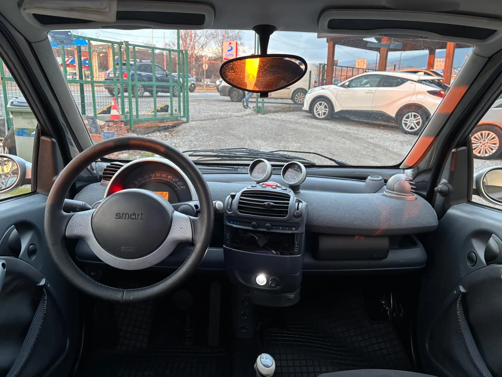 Smart Fortwo 0.6 BENZIN, снимка 12 - Автомобили и джипове - 53731888