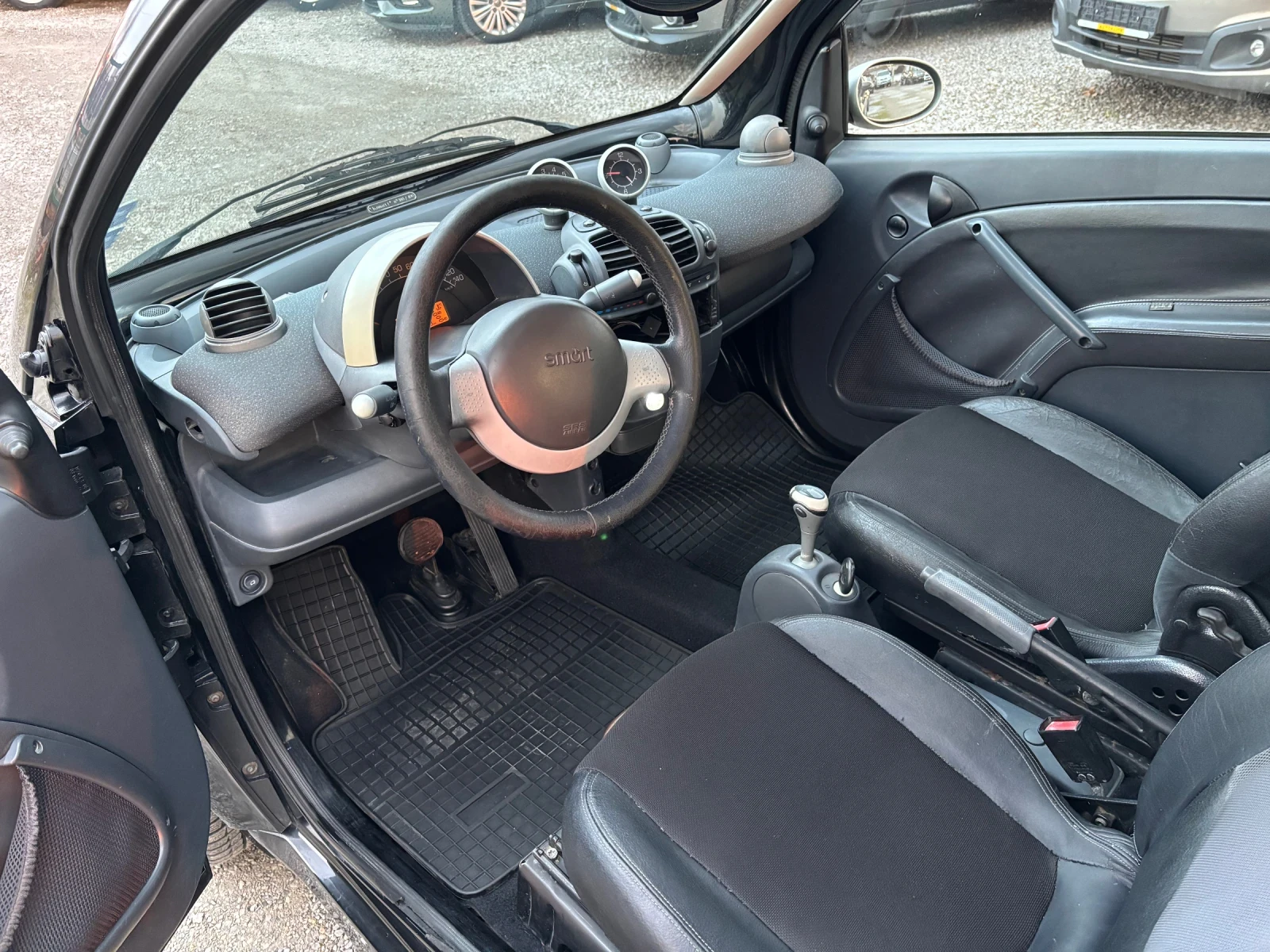 Smart Fortwo 0.6 BENZIN, снимка 9 - Автомобили и джипове - 53731888