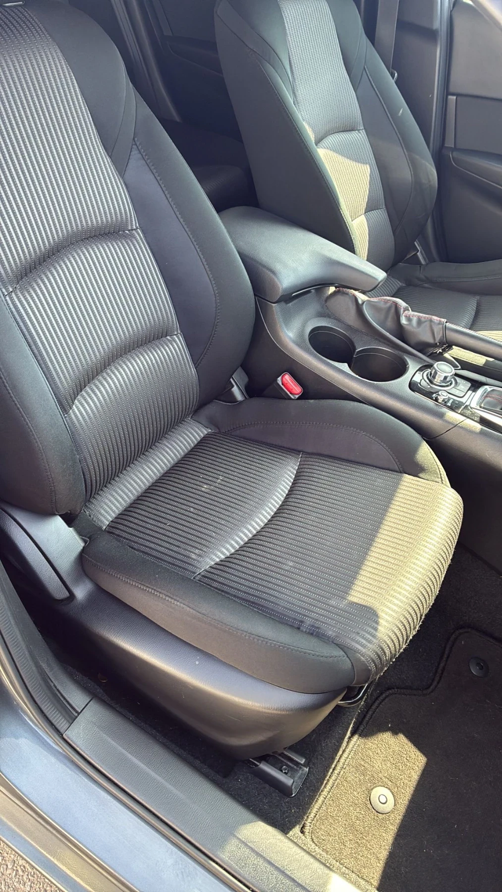 Mazda 3, снимка 11 - Автомобили и джипове - 53841798