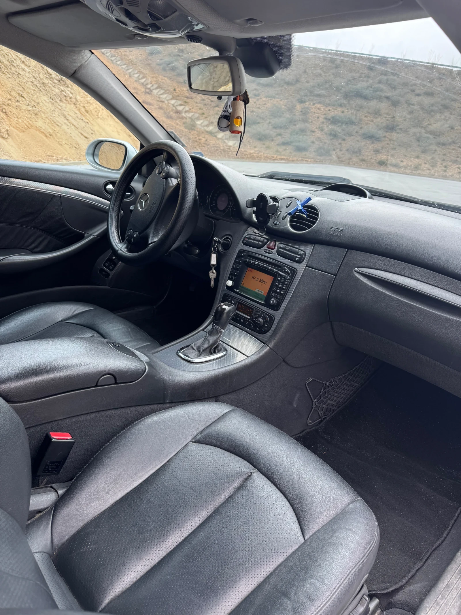 Mercedes-Benz CLK 270cdi avantgarde, снимка 9 - Автомобили и джипове - 53940610