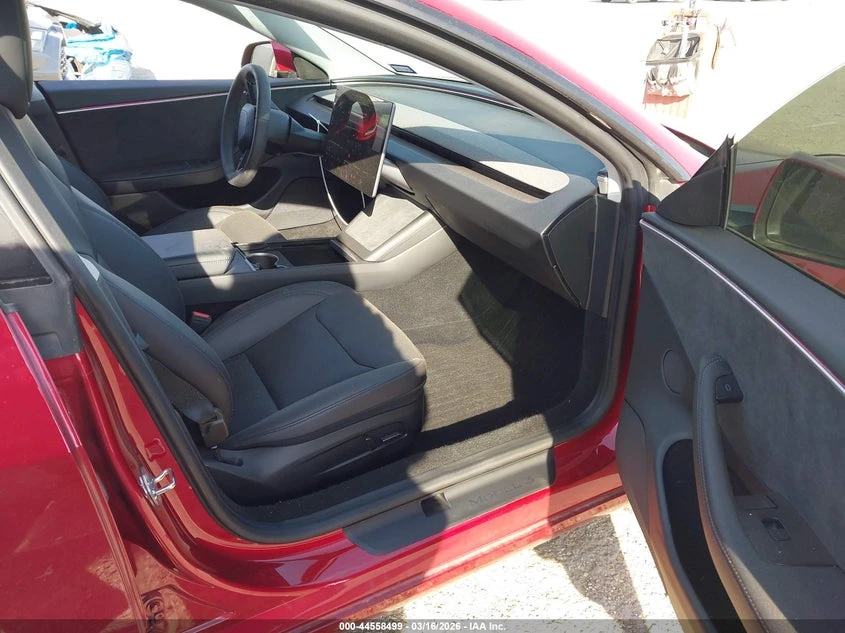 Tesla Model 3 Long Range Dual Motor All-Wheel Drive, снимка 5 - Автомобили и джипове - 54419082