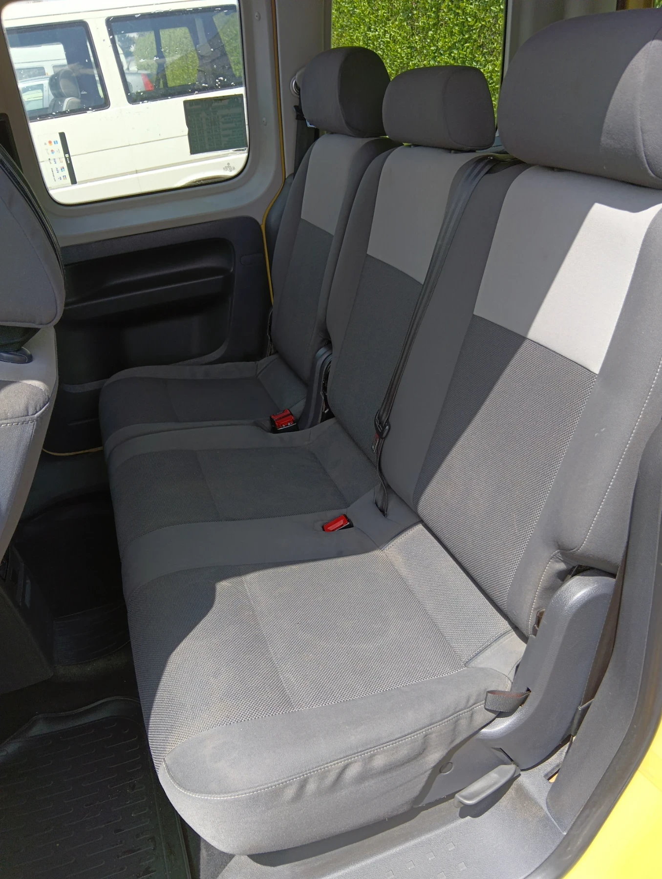 VW Caddy 2.0 Еко фул, снимка 6 - Автомобили и джипове - 54577000