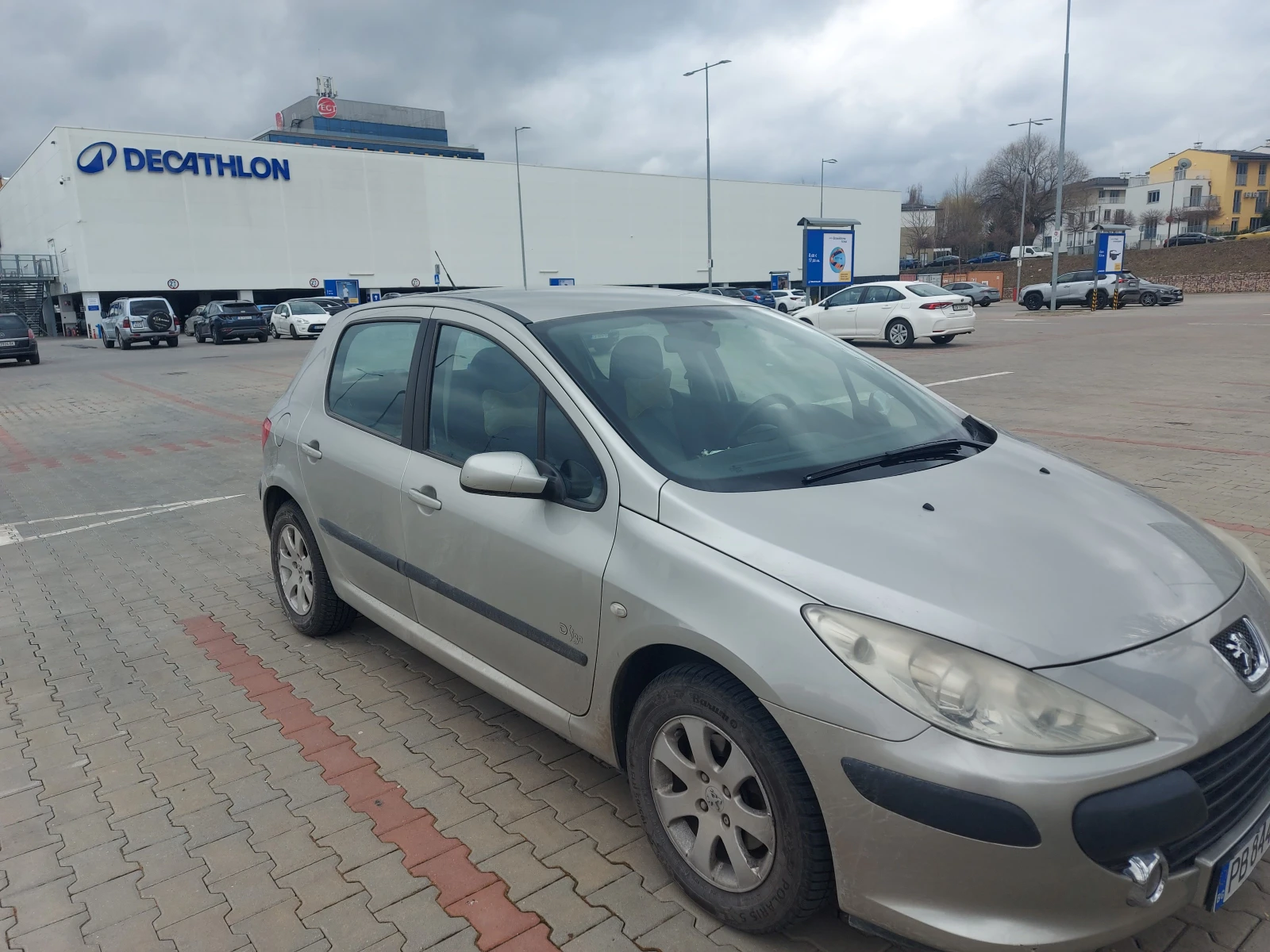 Peugeot 307 1, 6 HDI, снимка 2 - Автомобили и джипове - 54583808