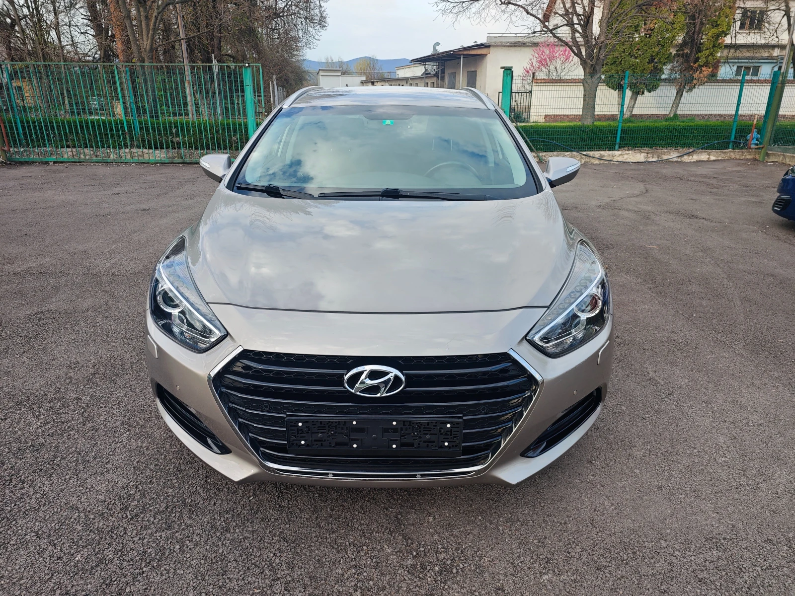Hyundai I40 1.6i/Face/Business/CH, снимка 6 - Автомобили и джипове - 54613317