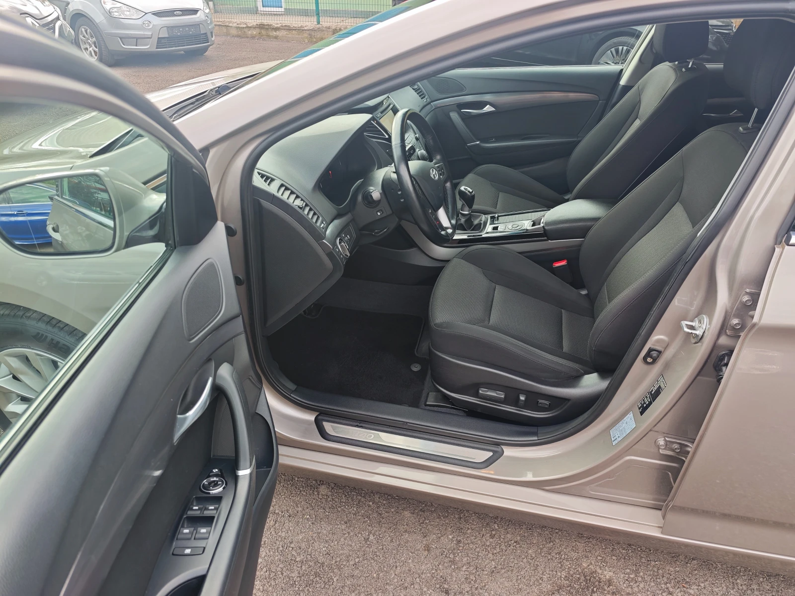 Hyundai I40 1.6i/Face/Business/CH, снимка 7 - Автомобили и джипове - 54613317