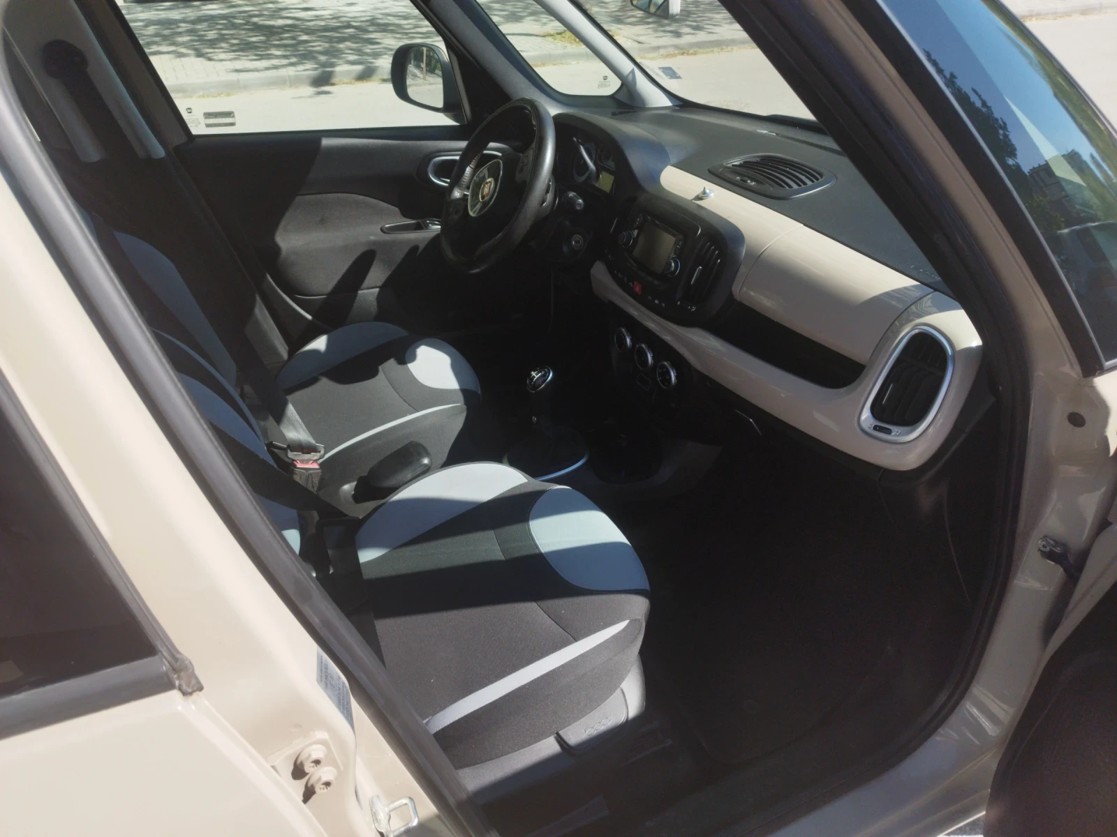 Fiat 500L, снимка 6 - Автомобили и джипове - 55212053