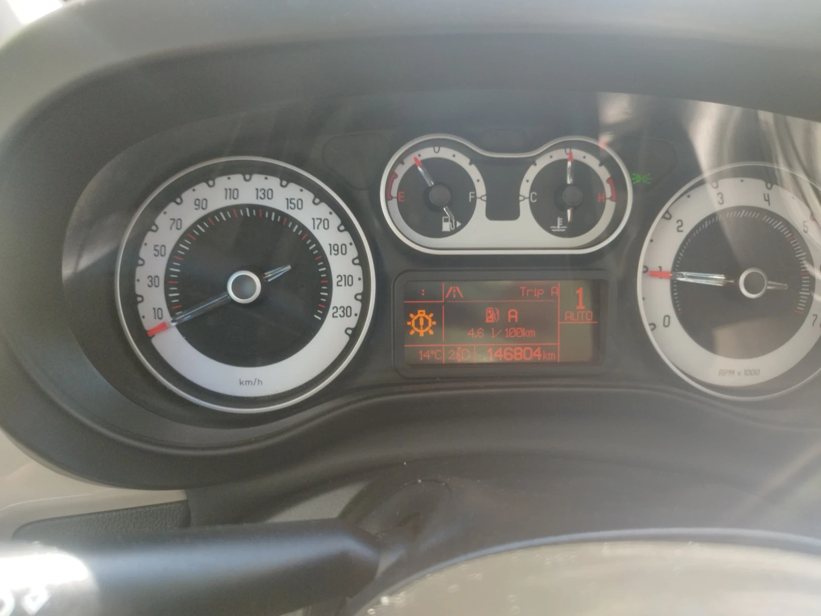 Fiat 500L, снимка 13 - Автомобили и джипове - 55212053