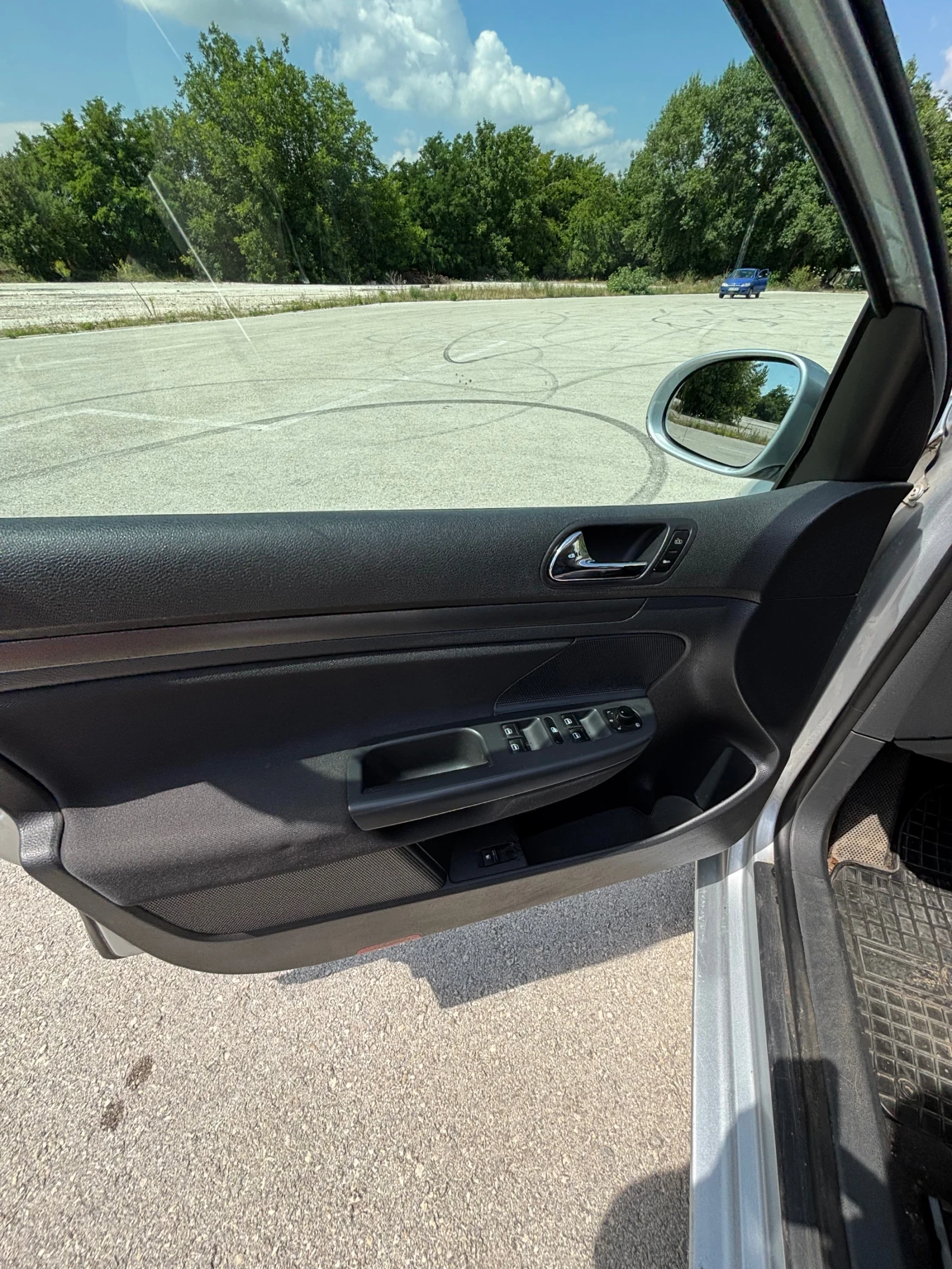 VW Golf 5, снимка 9 - Автомобили и джипове - 55156976