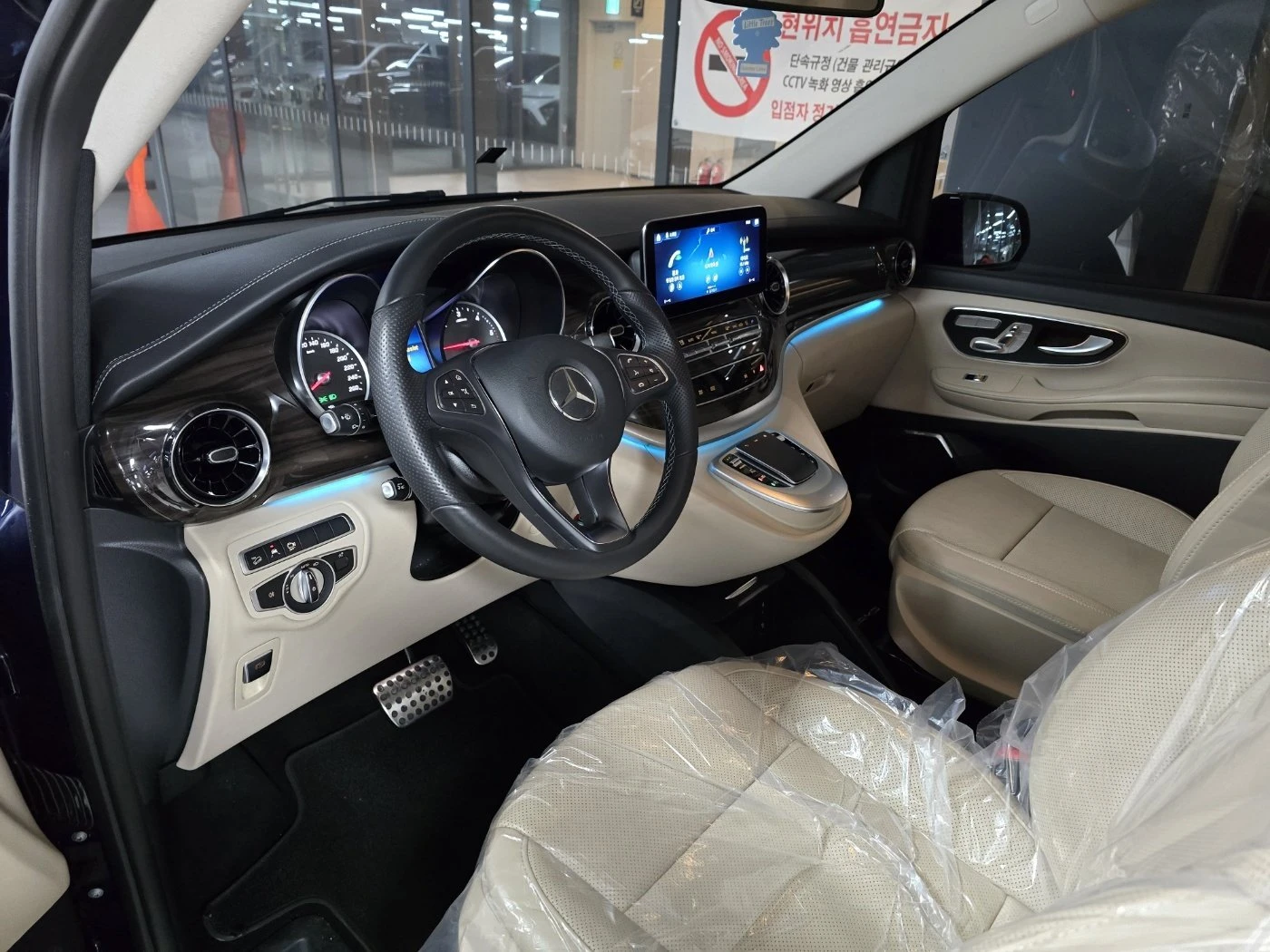 Mercedes-Benz V 300 КРАЙНА ЦЕНА, снимка 11 - Автомобили и джипове - 55328790