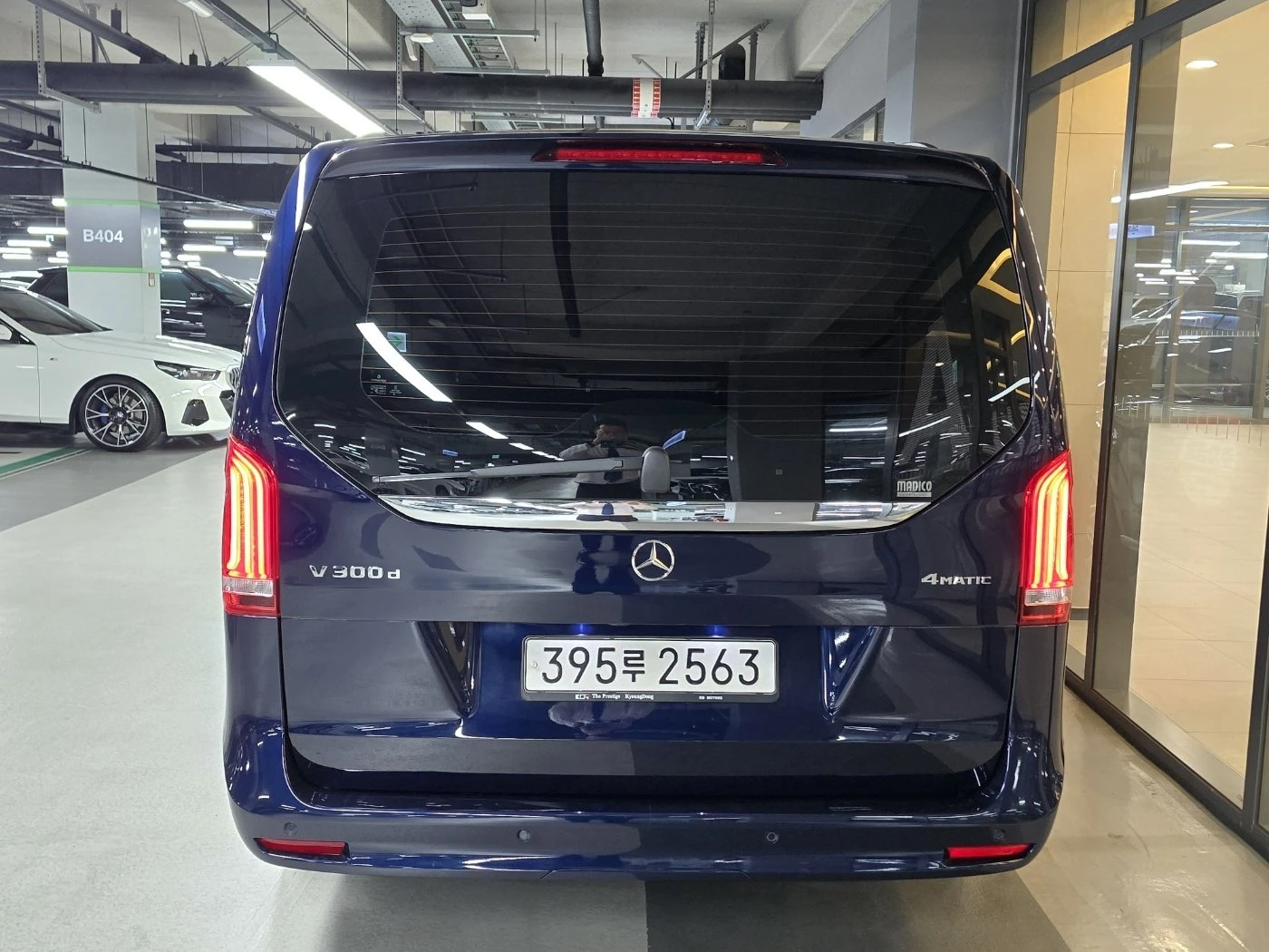 Mercedes-Benz V 300 КРАЙНА ЦЕНА, снимка 5 - Автомобили и джипове - 55328790
