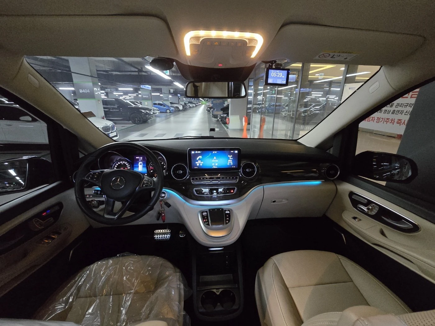 Mercedes-Benz V 300 КРАЙНА ЦЕНА, снимка 13 - Автомобили и джипове - 55328790