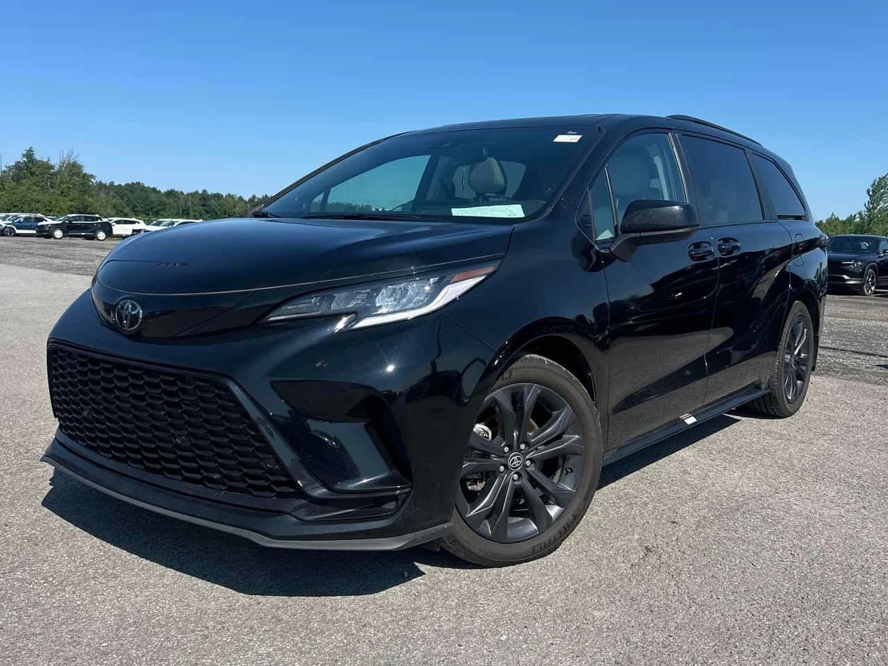 Toyota Sienna  XSE 7 Passenger FWD 2.5L Hybrid / КОЖА / ПОДГРЕВИ