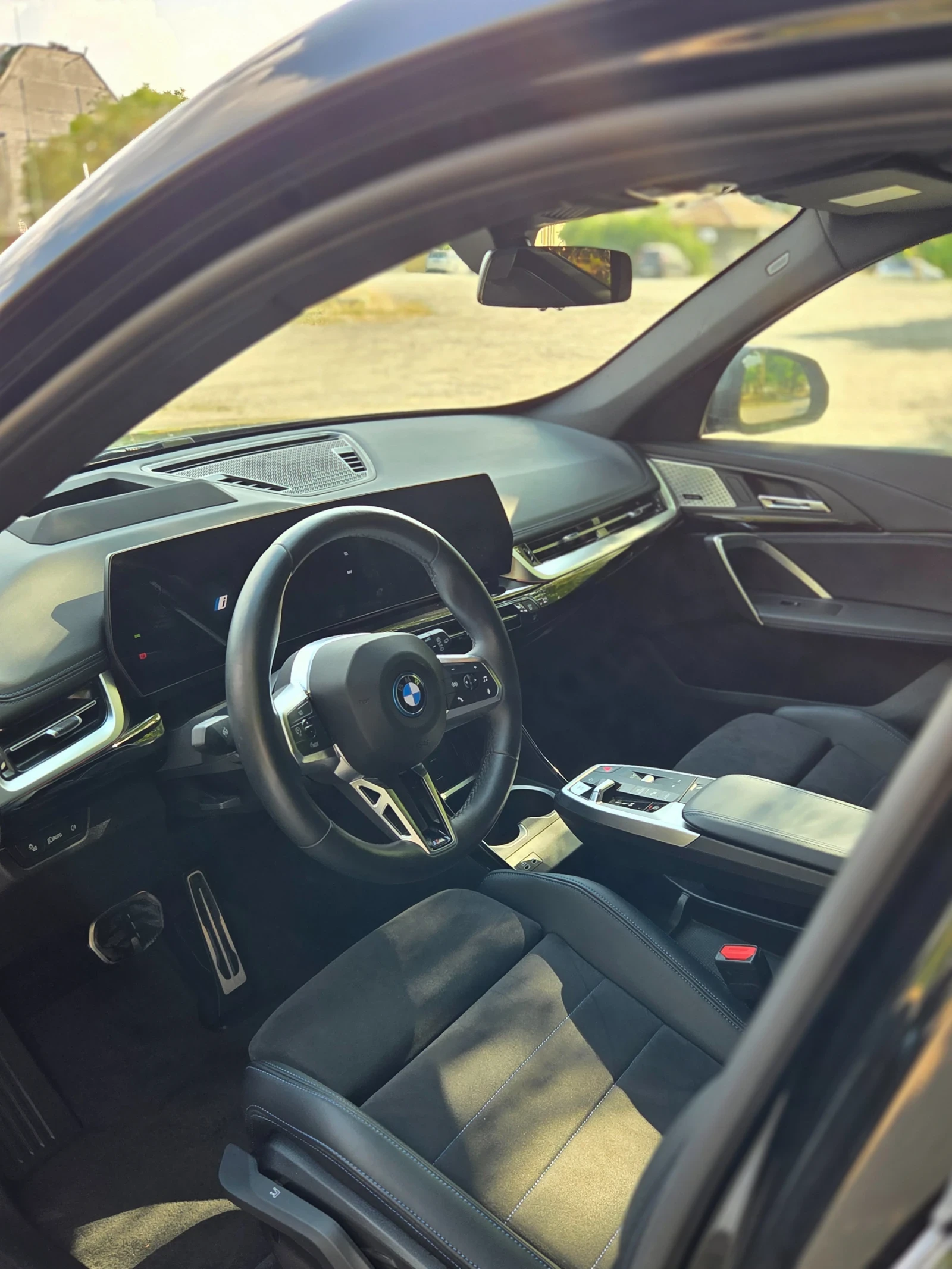 BMW iX1 30 xDrive, Германия, Гаранционен , снимка 7 - Автомобили и джипове - 55872347