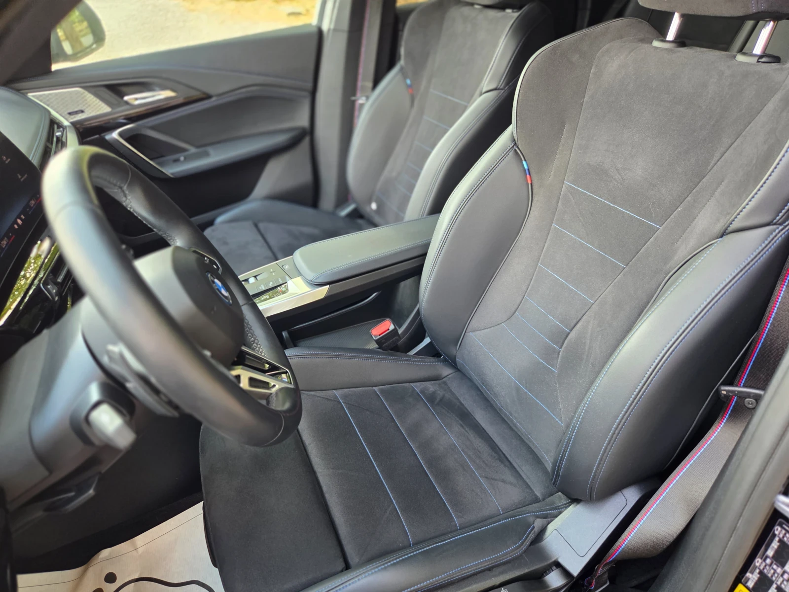 BMW iX1 30 xDrive, Германия, Гаранционен , снимка 10 - Автомобили и джипове - 55872347