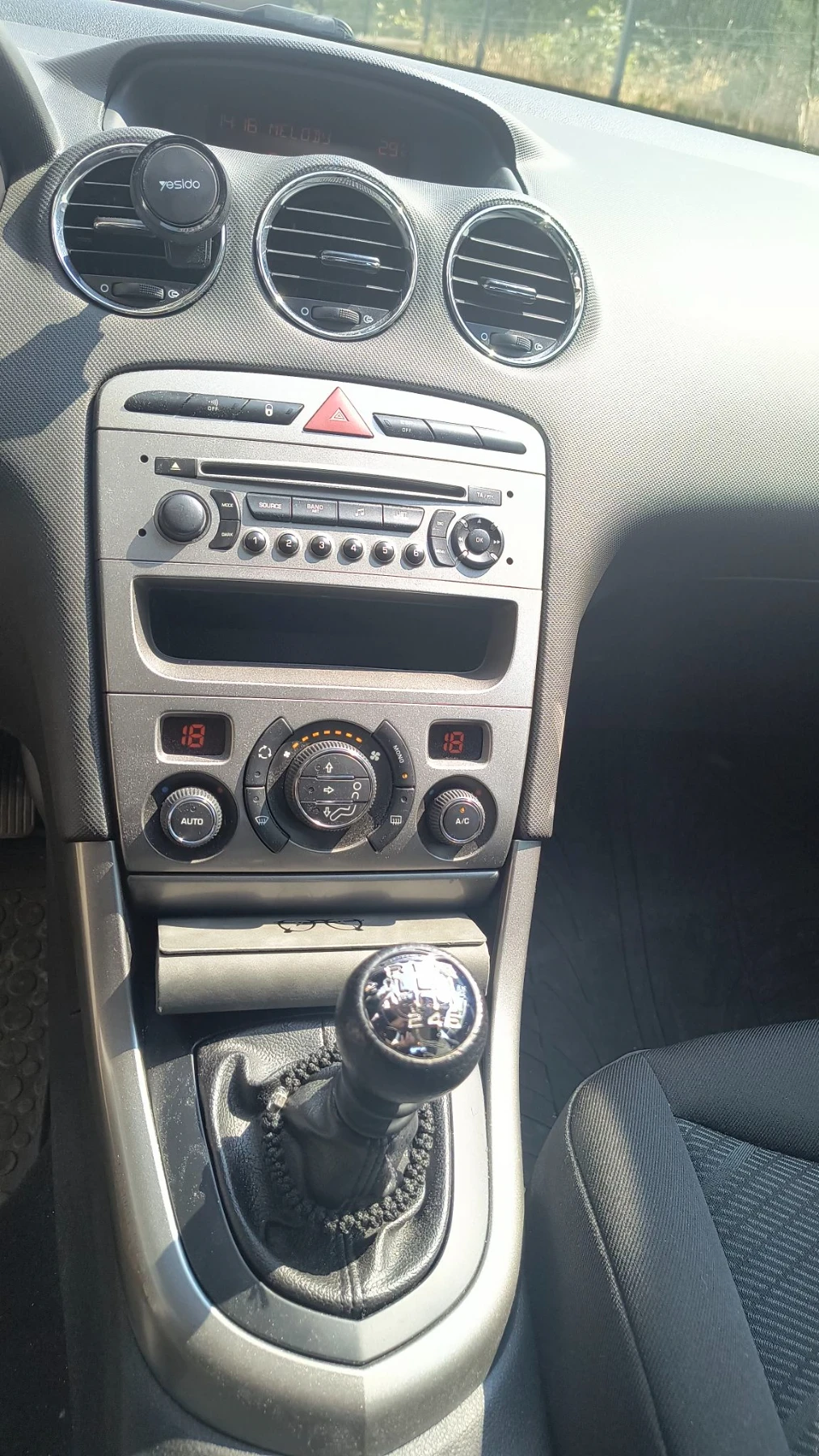 Peugeot 308 e-HDI, снимка 10 - Автомобили и джипове - 55968685