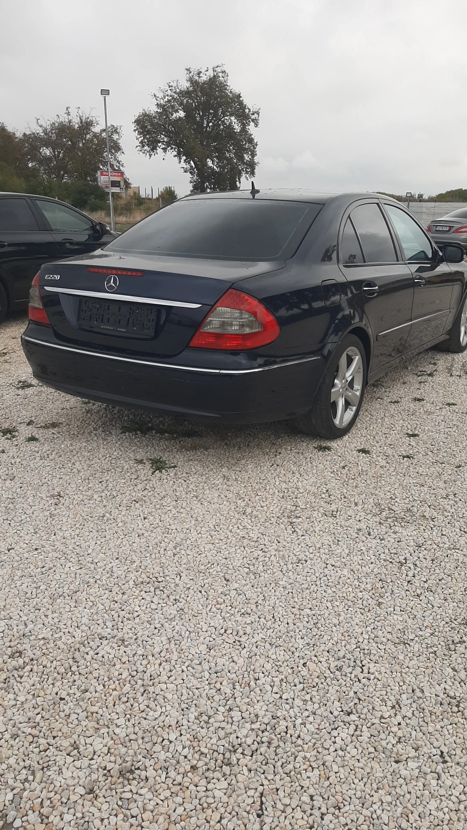Mercedes-Benz E 220 Cdi Evo Avantgarde , снимка 3 - Автомобили и джипове - 56744174
