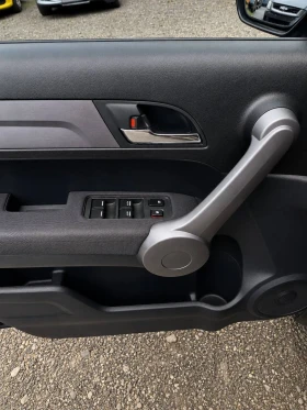 Honda Cr-v 2.0 ГАЗ АВТОМАТИК, снимка 9