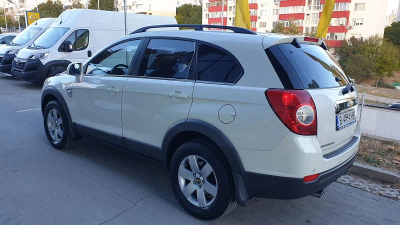 Chevrolet Captiva 2.0 CDTI 4x4 7-местен серв.история, снимка 6 - Автомобили и джипове - 47380149