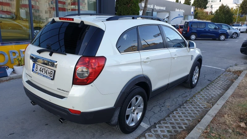 Chevrolet Captiva 2.0 CDTI 4x4 7-местен серв.история, снимка 7 - Автомобили и джипове - 47380149