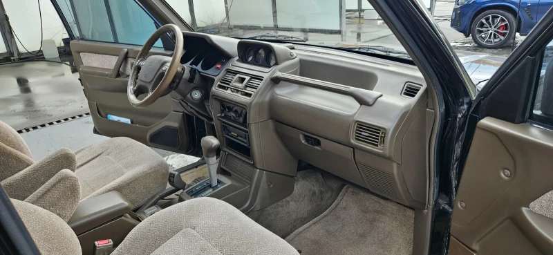 Mitsubishi Pajero 3.5 V6, снимка 9 - Автомобили и джипове - 47636522