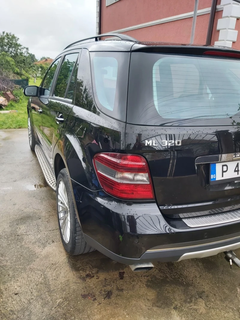 Mercedes-Benz ML 320, снимка 4 - Автомобили и джипове - 47882516