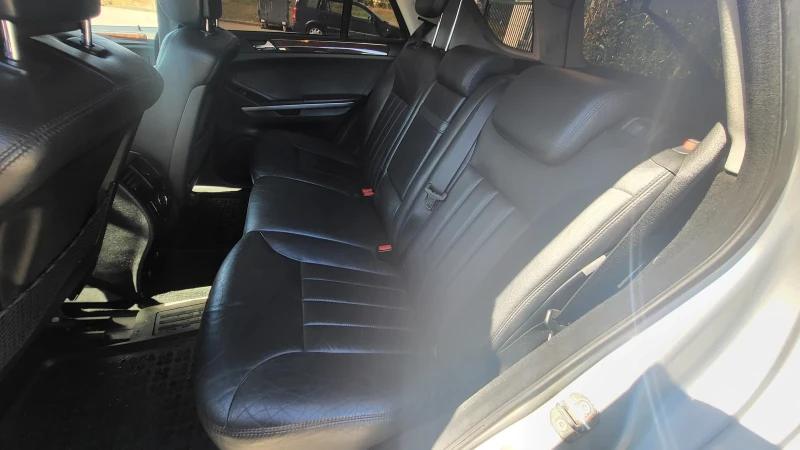 Mercedes-Benz ML 320, снимка 5 - Автомобили и джипове - 52056793