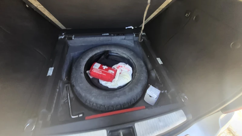 Mercedes-Benz ML 320, снимка 12 - Автомобили и джипове - 52056793