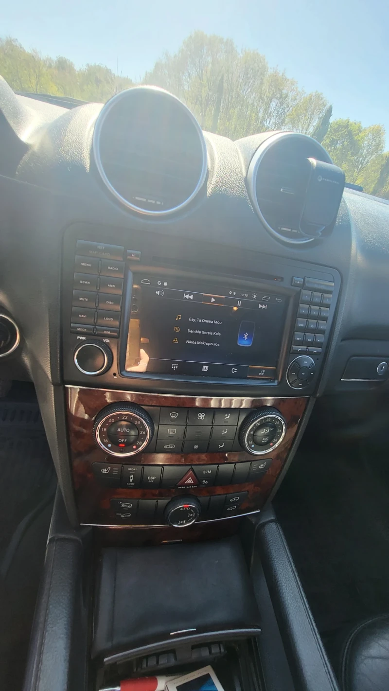 Mercedes-Benz ML 320, снимка 7 - Автомобили и джипове - 52056793