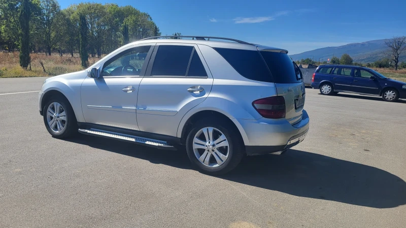 Mercedes-Benz ML 320, снимка 4 - Автомобили и джипове - 52056793
